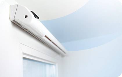 Le principe de fonctionnement de la micro-ventilation sur les fenêtres et les raccords en plastique pour l'installation