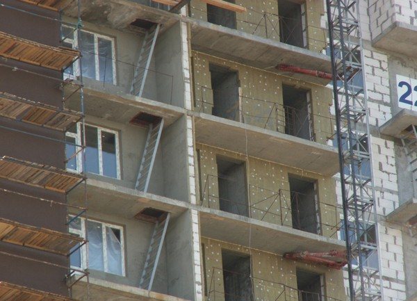 itinéraires d'évacuation dans un nouveau bâtiment