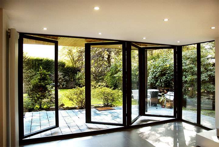 Système de vitrage de véranda coulissant