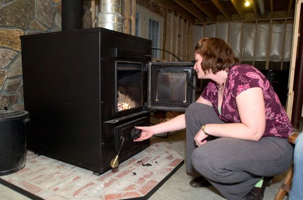 Vide dans le four de la chaudière