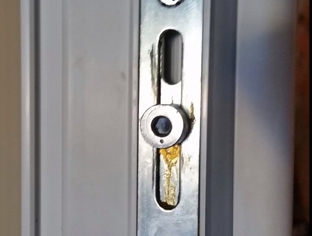 Réparation et réglage par vous-même d'une porte de balcon - instructions étape par étape avec photos et descriptions