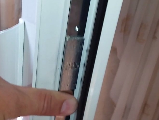 Réparation et réglage par vous-même d'une porte de balcon - instructions étape par étape avec photos et descriptions
