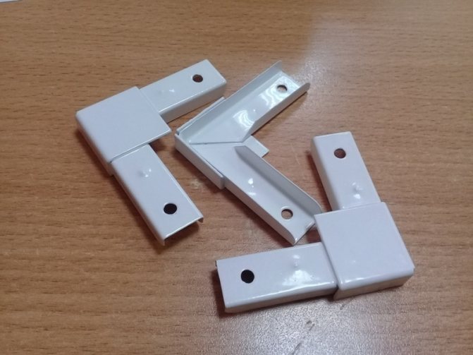 Coin réparation moustiquaire à faire soi-même