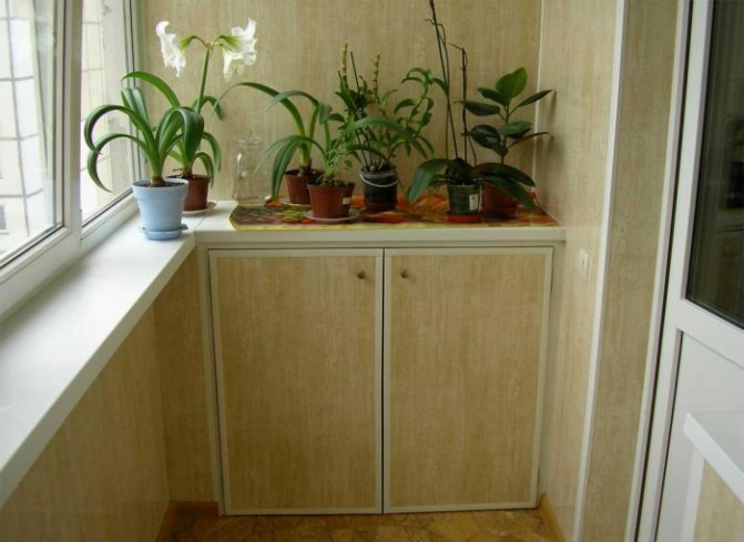 Réparation, augmentation, isolation, vitrage et décoration à faire soi-même du balcon à Khrouchtchev - instructions étape par étape avec photos et descriptions