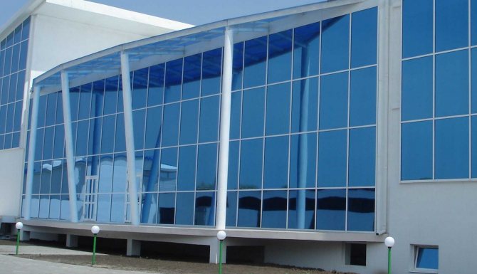 Figure. 7. Verre réfléchissant absorbant