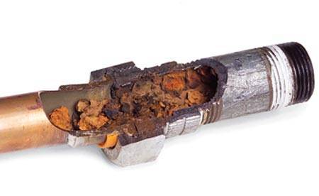 Rouille dans le système de chauffage dans une maison privée