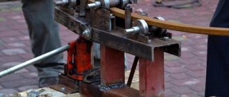 Des serres, des portails, des belvédères et bien plus encore peuvent être fabriqués à l'aide d'un tuyau profilé coudé.