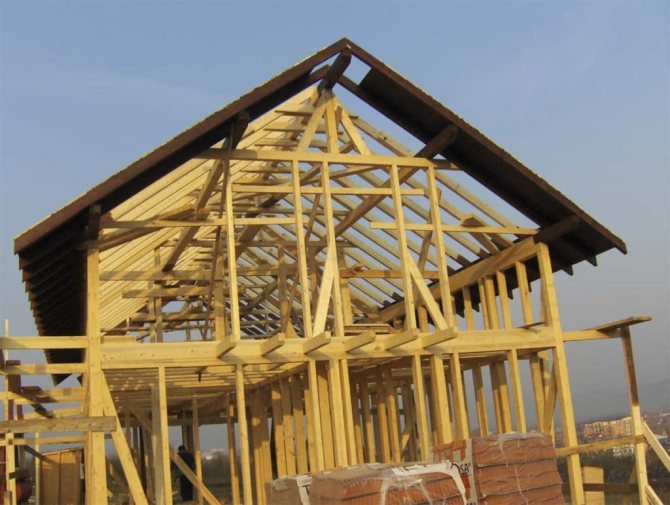 Assemblage du fronton et de la terrasse