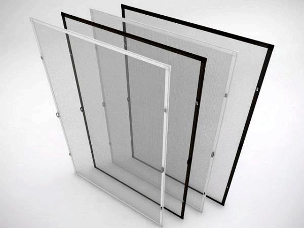 Maille de fenêtre en bois