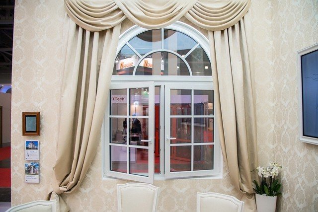 Shpros sur Windows: les tendances de la mode dans la conception architecturale