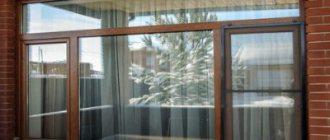 Fenêtres à guillotine triple standard