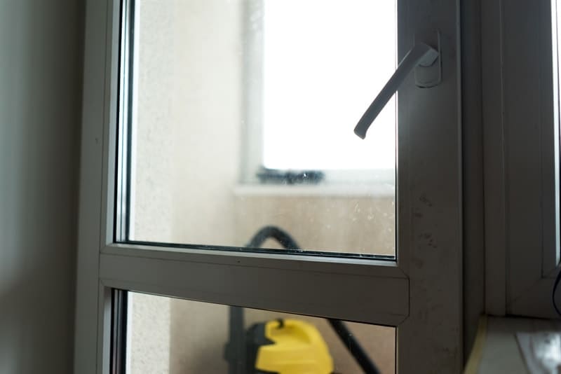 Ancienne porte de balcon