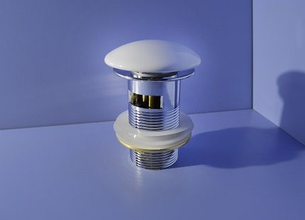 Clapet de pied élégant