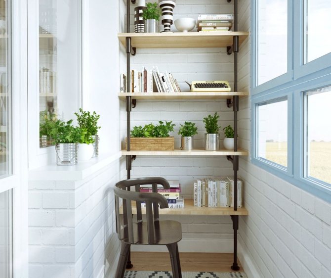 Il vaut la peine de choisir des étagères en fonction de la solution de style pour la finition du balcon
