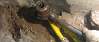 colonnes montantes de chauffage dans un immeuble