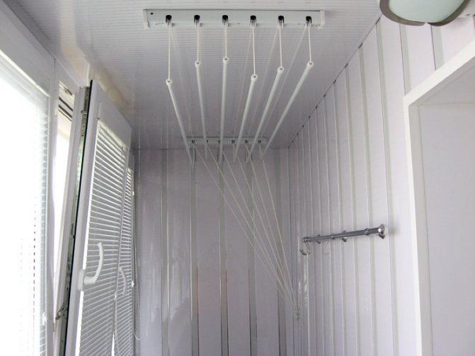 Sèche-linge réglable en hauteur