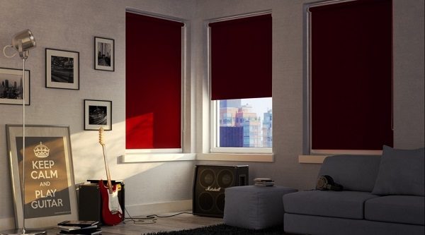 Filtres de lumière pour fenêtres en plastique: conception, installation, maintenance