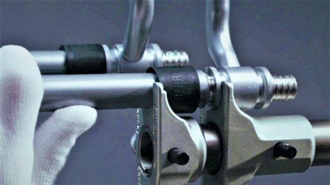 photo de la technologie d'installation des tuyaux rehau