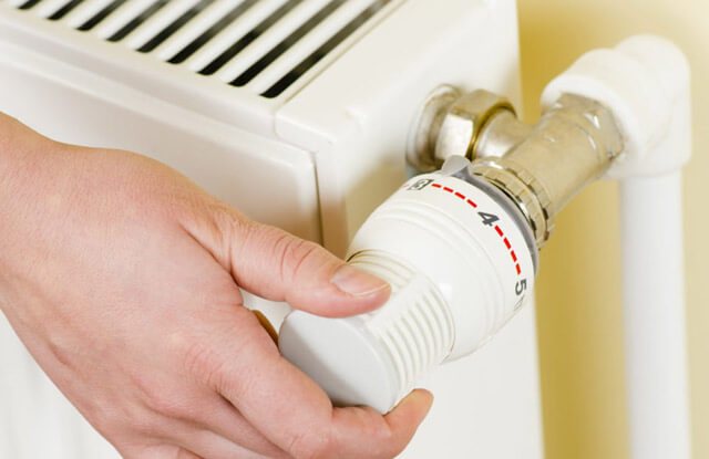 température de l'eau dans la norme des batteries de chauffage central