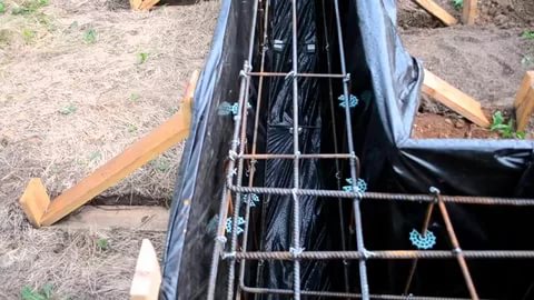 Serre à faire soi-même en fenêtres en plastique: idées créatives de construction