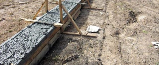 Serre à faire soi-même à partir de fenêtres en plastique: idées créatives de construction