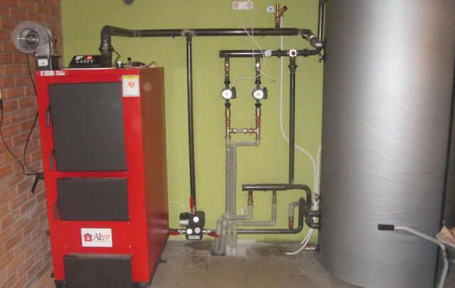 accumulateur de chaleur à faire soi-même pour une chaudière à combustible solide