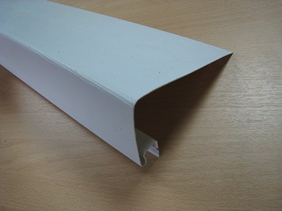 Exigences relatives aux bandes de revêtement près des fenêtres et leurs caractéristiques