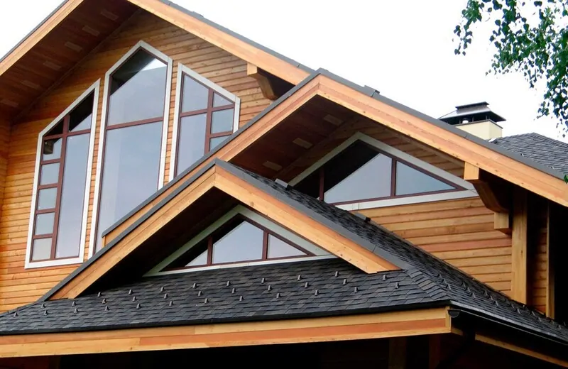 Fenêtres triangulaires - gênantes mais efficaces