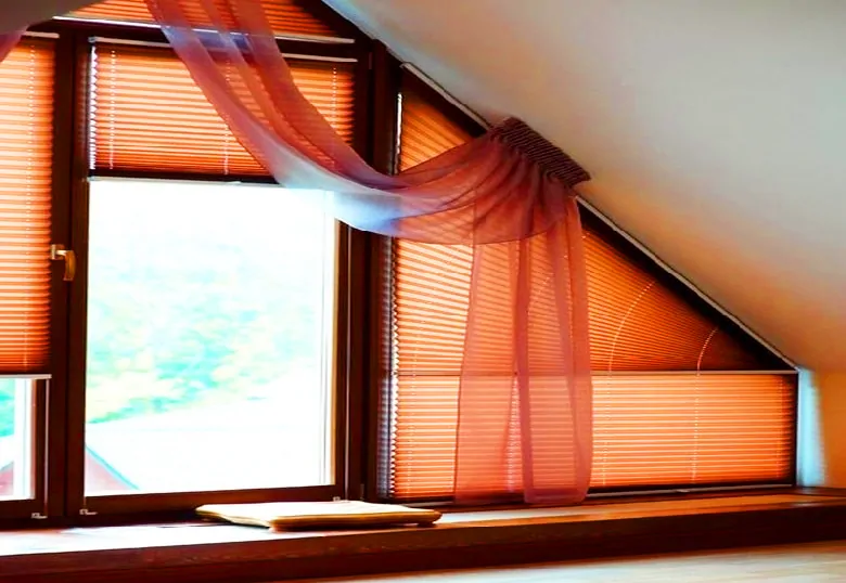 Fenêtres triangulaires - gênantes mais efficaces