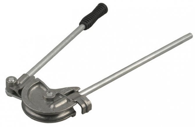 cintreuse de tuyaux photo