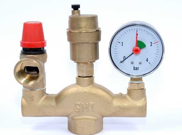 Évacuation de l'air du système de chauffage : comment le sas est libéré
