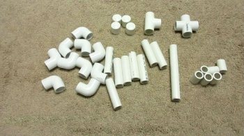 Support universel en tubes PVC