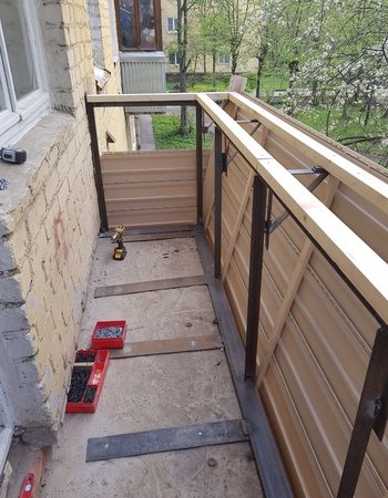 Renforcement et installation d'un parapet métallique