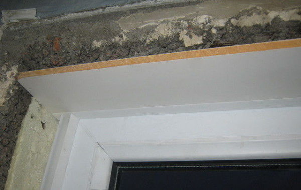 installer les panneaux sandwich dans le profil de départ