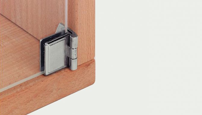 Installer des raccords sur de la colle