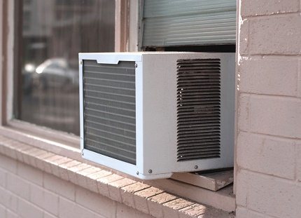 Installation d'un monobloc dans une ouverture de fenêtre