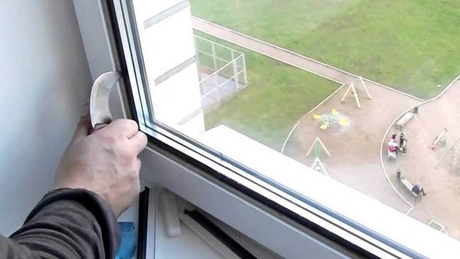 installation d'une vitrine rénovée