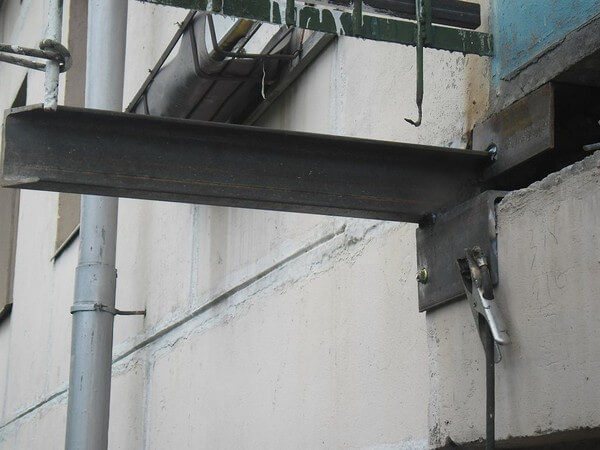 Le dispositif de supports supplémentaires