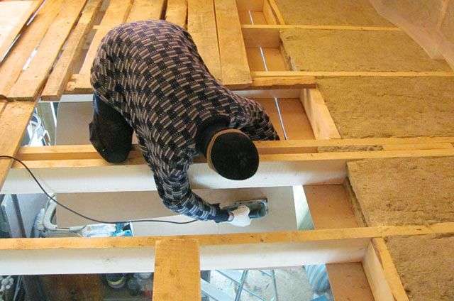 Isolation de toiture avec sélection de matériaux en laine minérale, calcul d'épaisseur, technologie