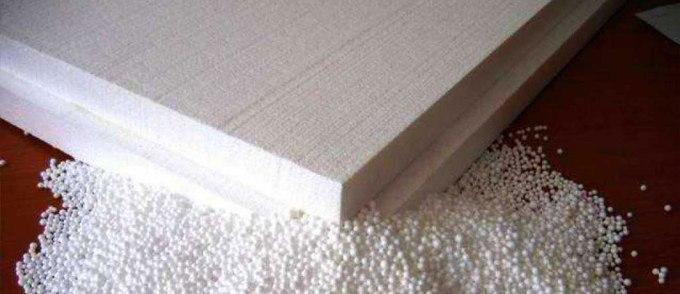 Isoler le grenier avec de la mousse est dangereux !