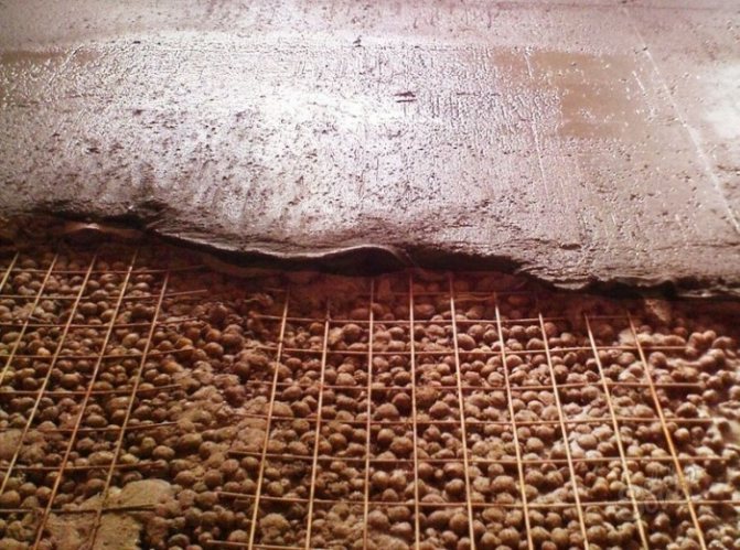 Isolation thermique du sol avec de l'argile expansée