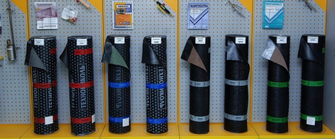 Isolation du sol avec de la laine minérale: technologie des appareils dans une maison en bois