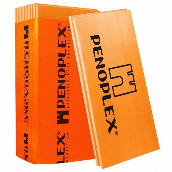 isolation des toits en pente sur des chevrons en bois