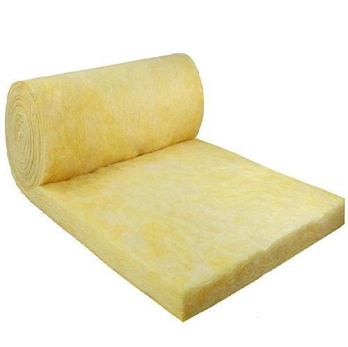 Isolation des murs d'une maison en bois de l'intérieur