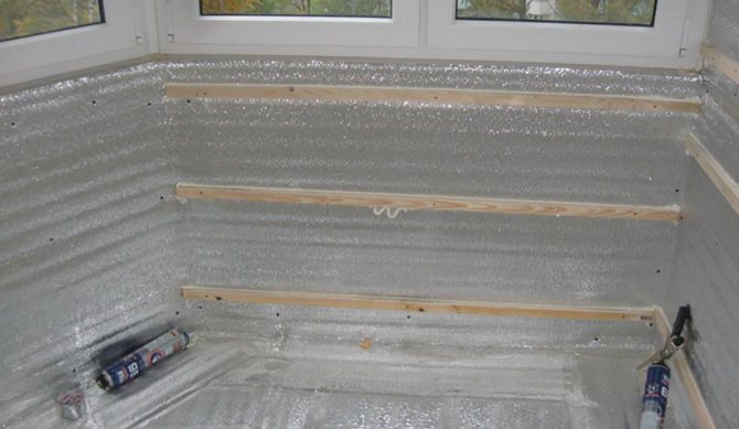 Isolation des murs et des coins du balcon