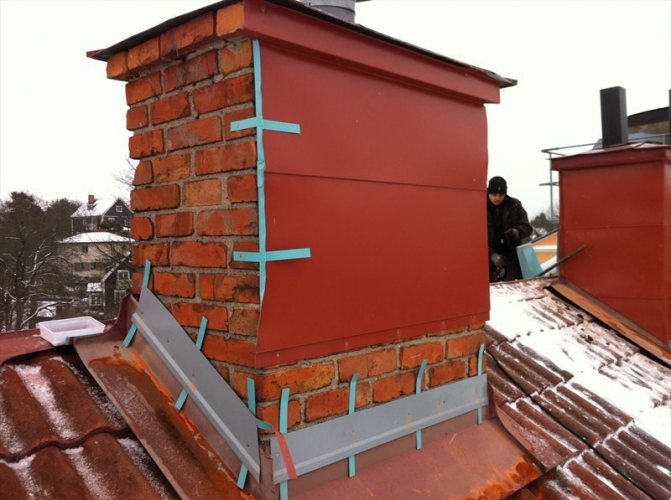 Isolation des tuyaux de cheminée dans la rue