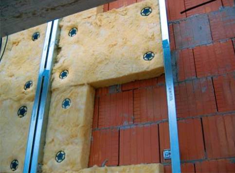 Isolation sous forme de dalles