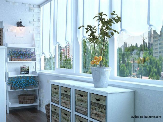 Jardin d'hiver confortable sur la loggia