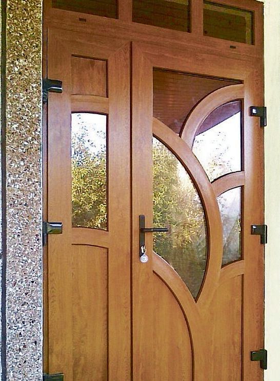 Portes d'entrée en plastique