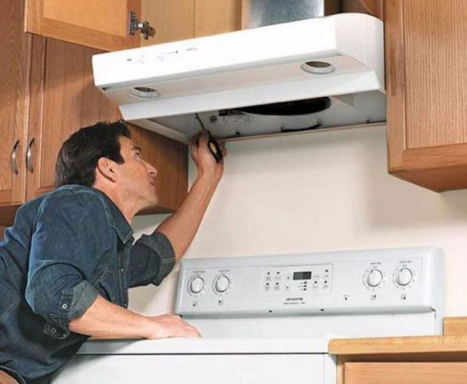 L'intérieur du boîtier a également besoin d'entretien